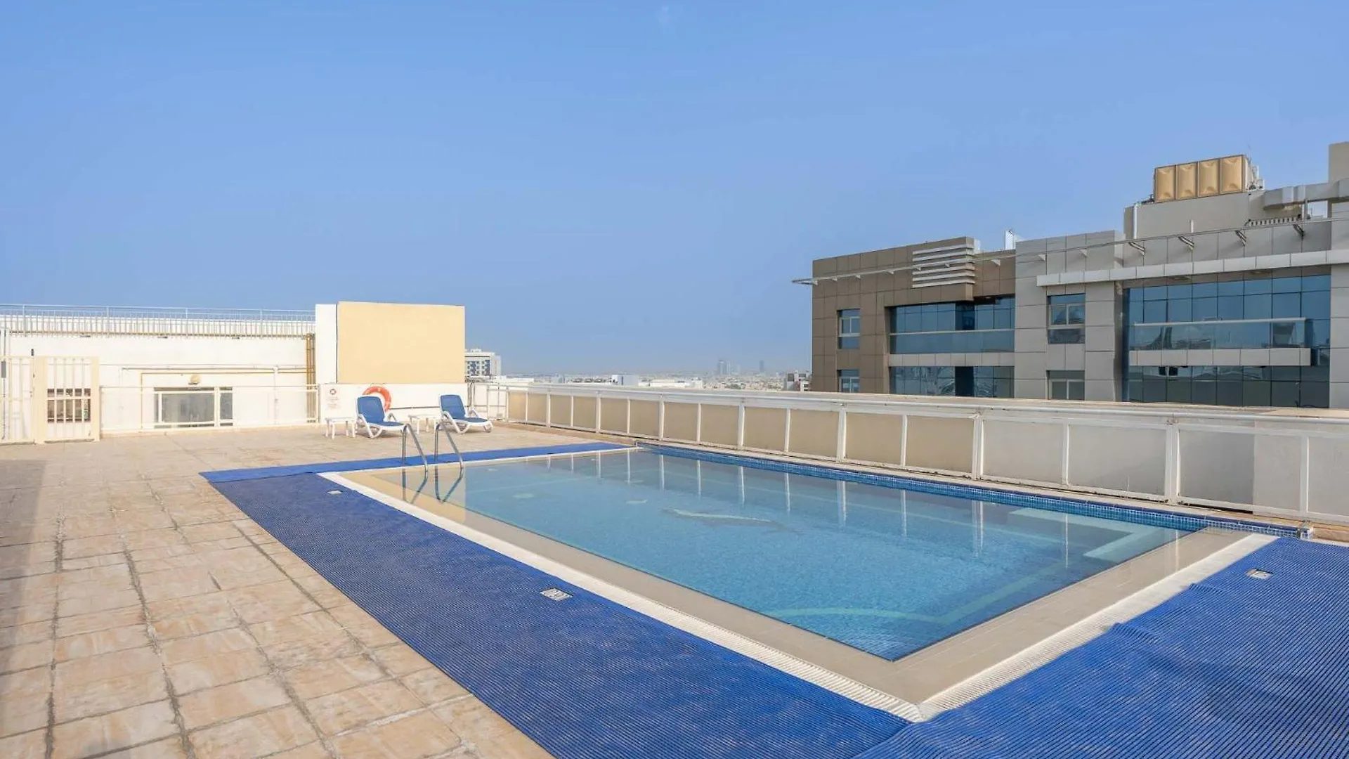 Spacious 1Br Haven For 2 In Al Barsha Dubai